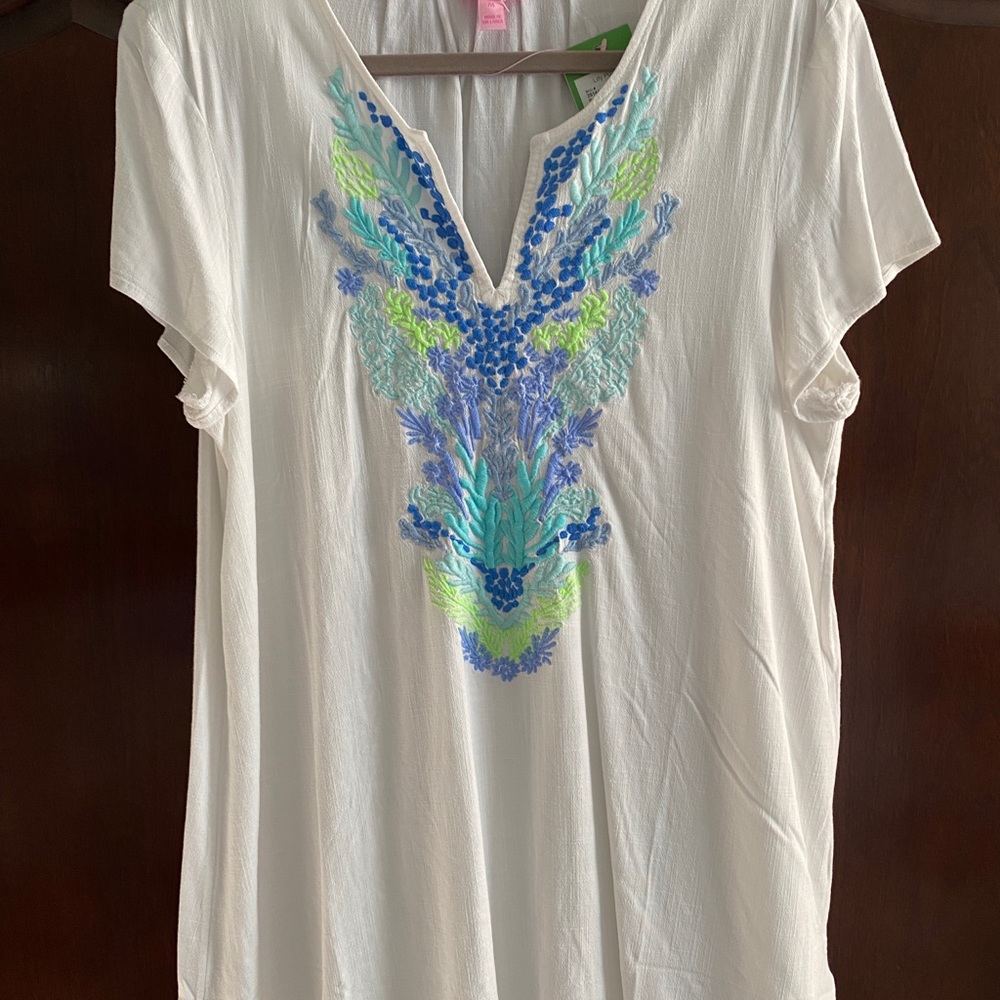Lightweight embroidered top